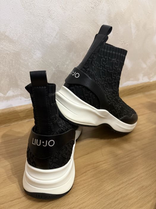 Обувки на Liu Jo