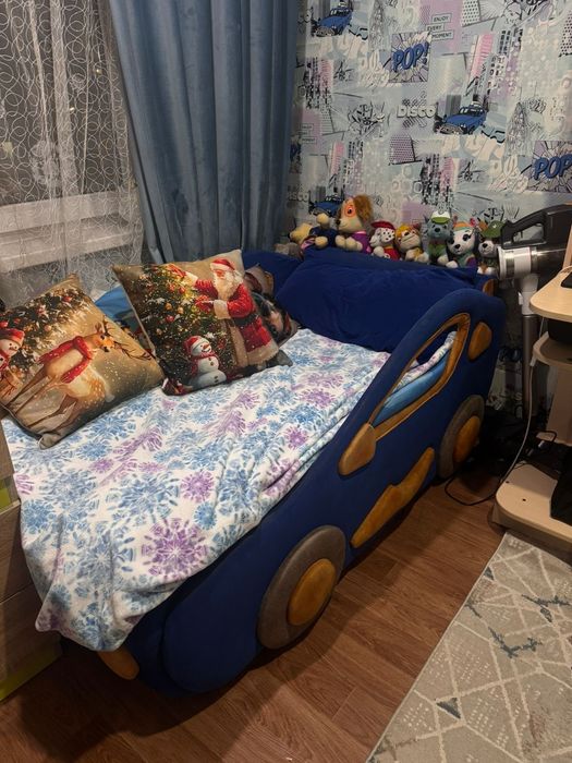 Кровать детская машинка