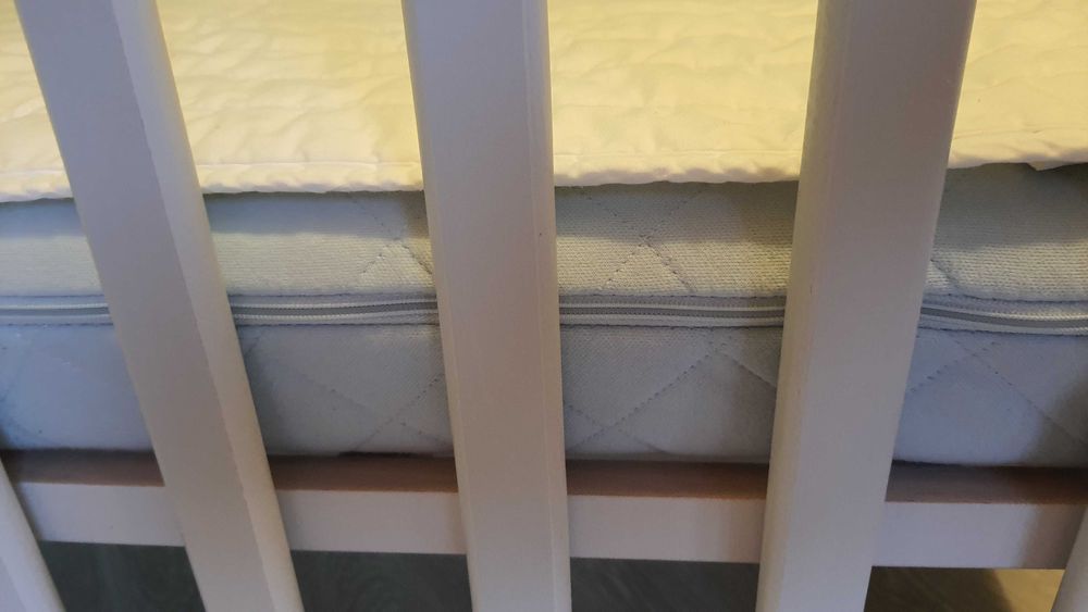 Protecție albă saltea protejează pătuțul, 2bc