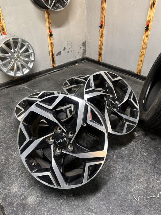 Kia Sportege R17