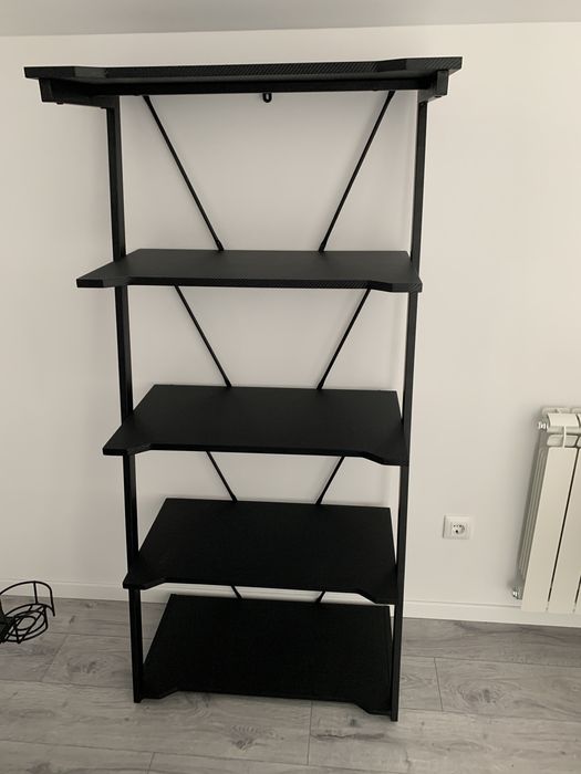 Birou  gaming + rafturi gaming