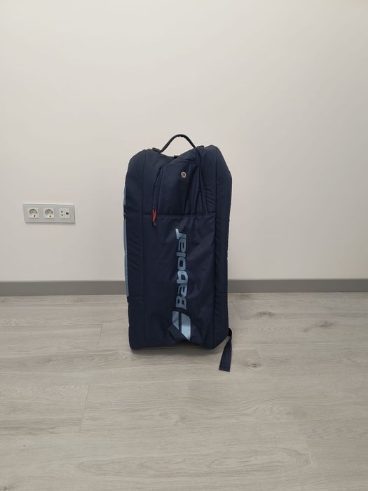 Vând geantă Babolat RH12 PURE DRIVE