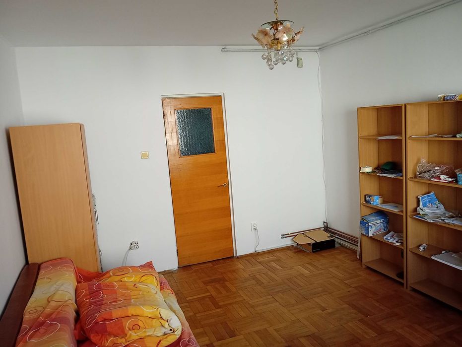 Vând garsoniera în Uzina 2