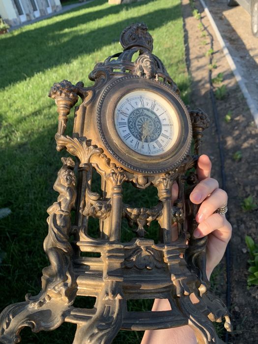Ceas vechi vintage semineu stil baroc