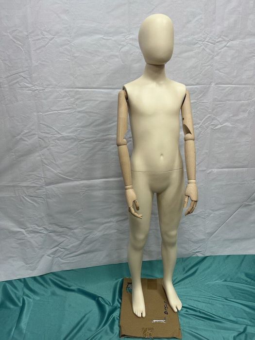 Detskiy maniken xitoy
