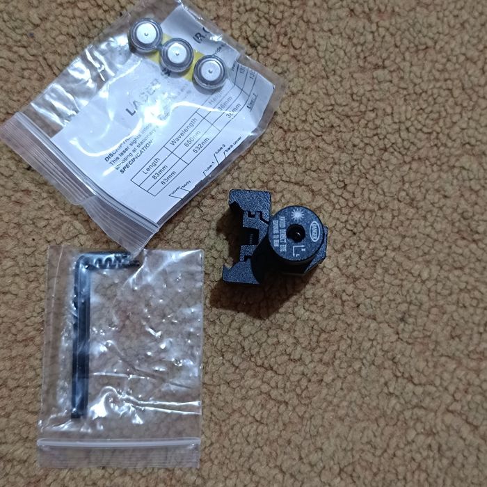 Еърсофт газова тръба релса за Ак47 и лазер