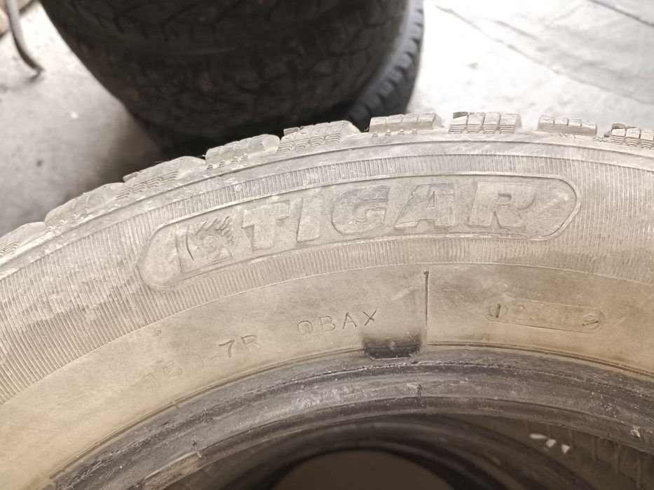 Продам зимние шины