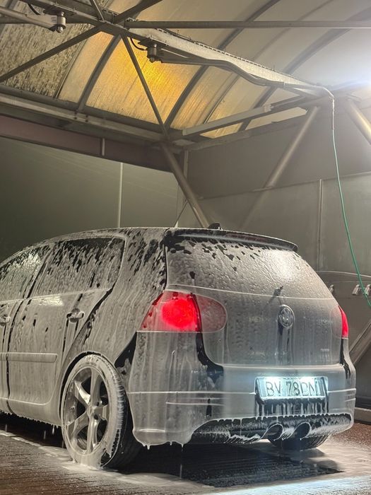 VOLKSWAGEN Golf 2008