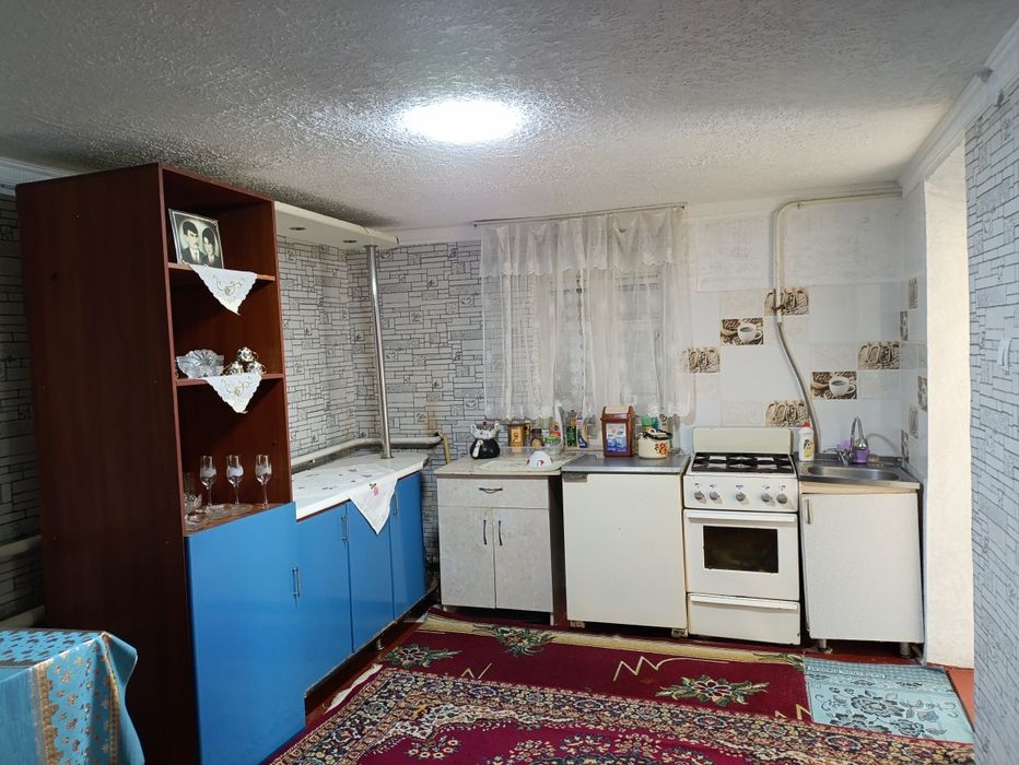 Uy sotiladi pul zarur