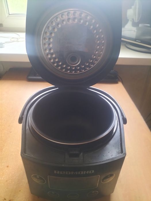 Продам мультиварку