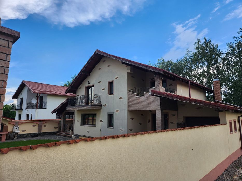 Amenajări interioare și exterioare