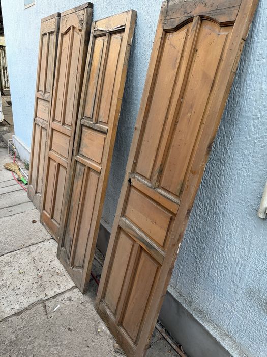 Старые деревянные двери — бесплатно