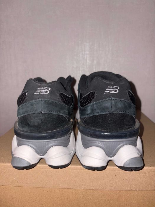 New Balance 9060 - Номер 42.5