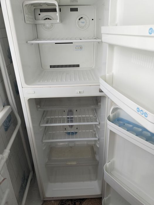 Холодильник продам