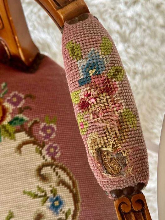 Ретро френски кресла с гобленова дамаска