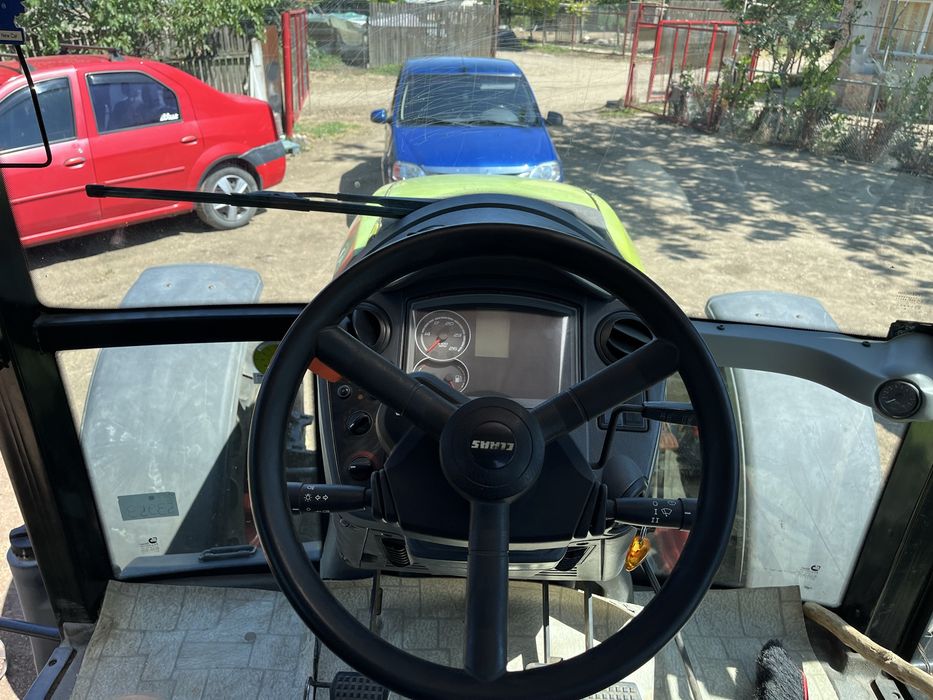 Tractor Claas Arion 430