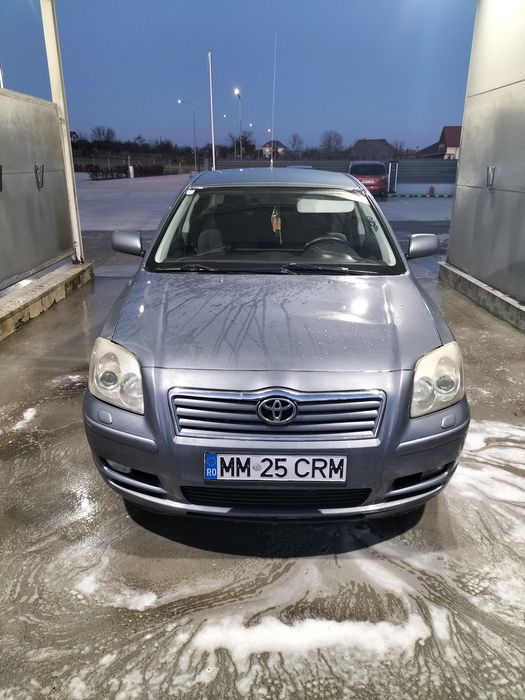 Vând Toyota avensis T25
