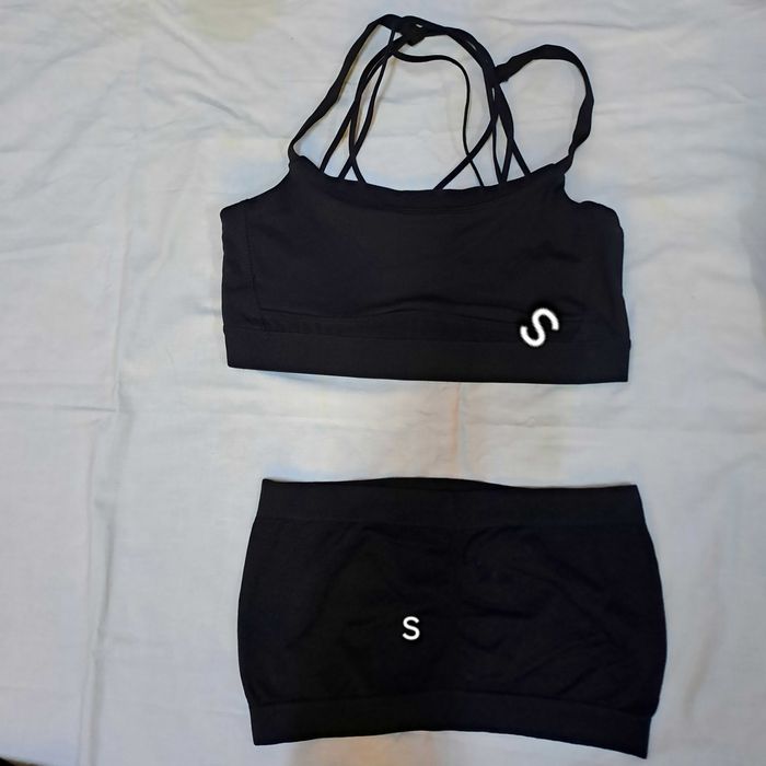 Bustiere 20 lei toate