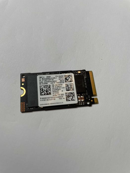 SSD M2 NVME 2242 256 Gb Samsung BM9C1A, gen 4x4, garantie 6 luni
