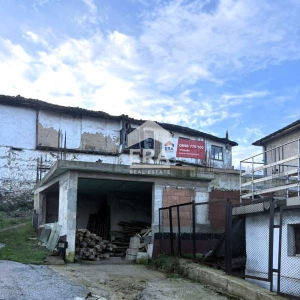 Имот в Златоград – отлична възможност за строеж или складово помещение