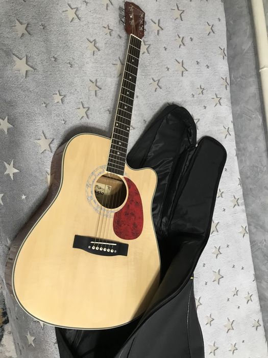 гитара акустическая Adagio