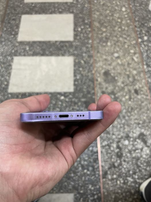 Айфон 12 64 гб все работает