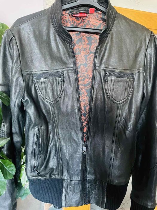 Продавам дамско кожено яке “ Puma “