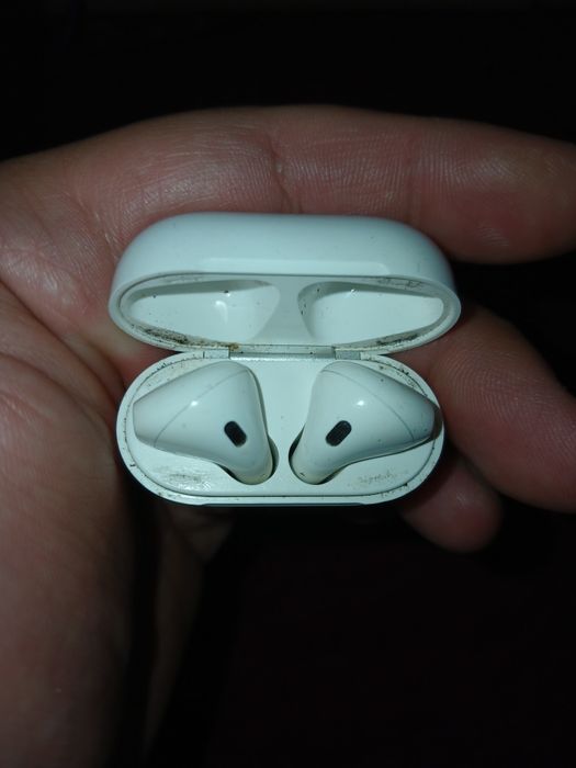 Продаётся наушники Airpods