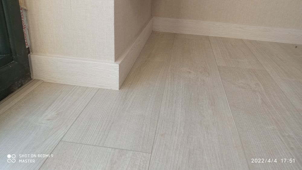 Установка МДФ плинтуса