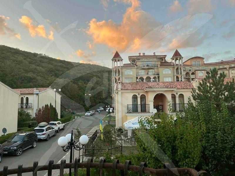 Продава се Двустаен апартамент в к.к. Елените - 56 кв.м за 1018 €/кв.м - Снимка #7