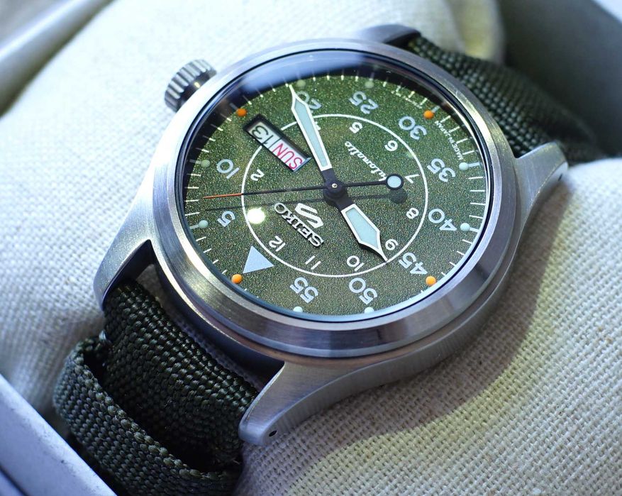 Seiko 5 ceas Automatic + Manual, versiune Made in Japan