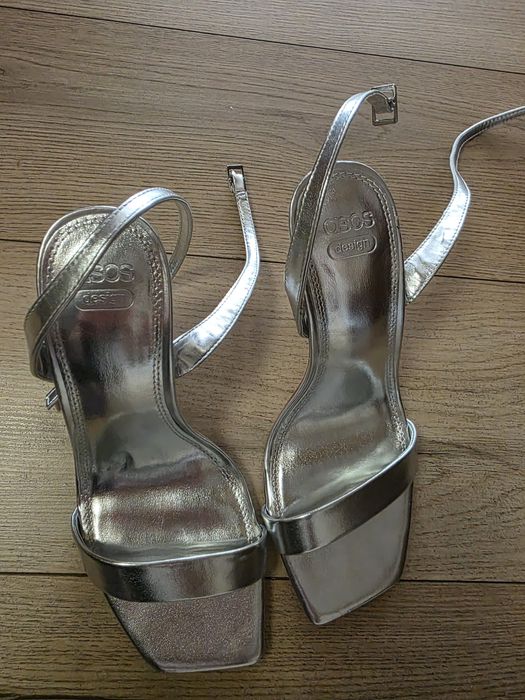 Sandale asos  marimea 38