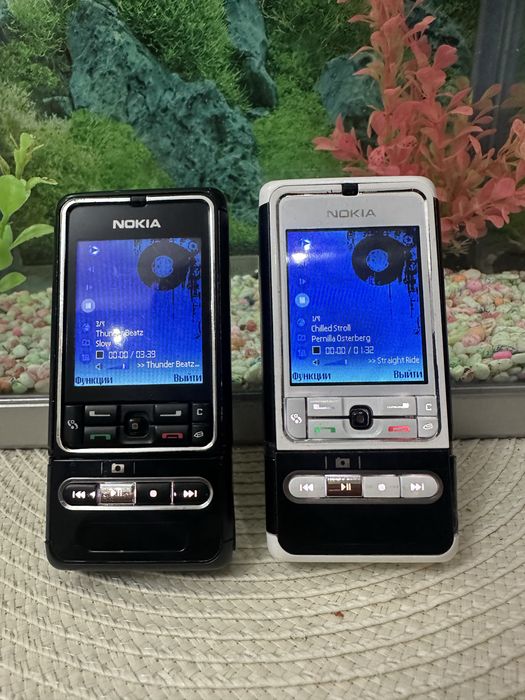 Продам два Nokia 3250