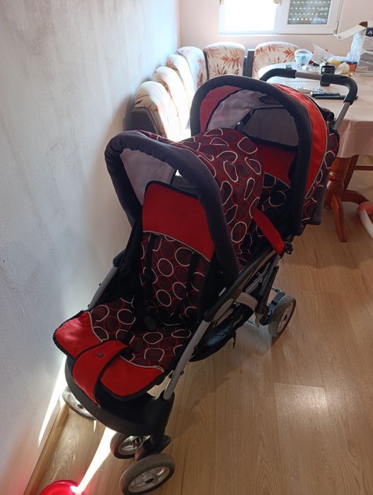 Количка лятна за близнаци