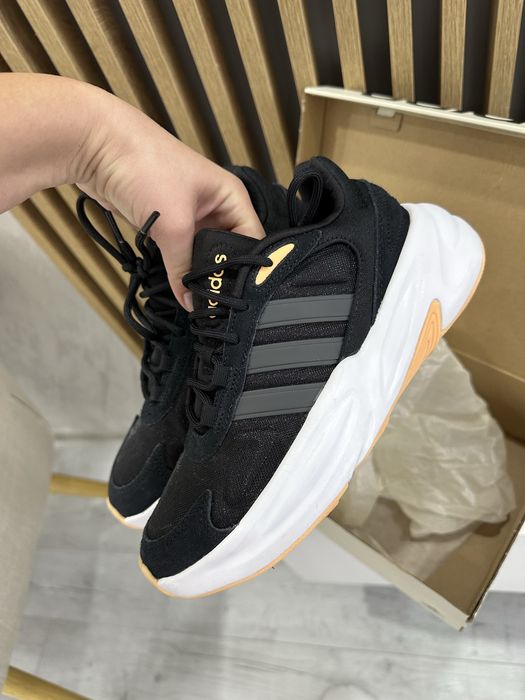 Маратонки Adidas