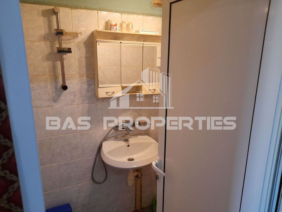 Продава се Едностаен апартамент в София, Овча купел - 33 кв.м за 2061 €/кв.м - Снимка #4