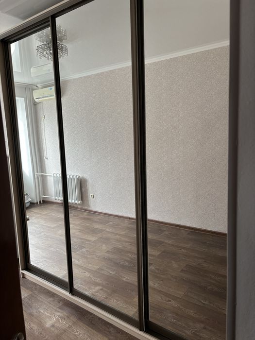 Шкаф-купе с зеркалами