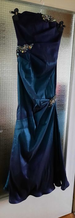 Бална рокля с камъни