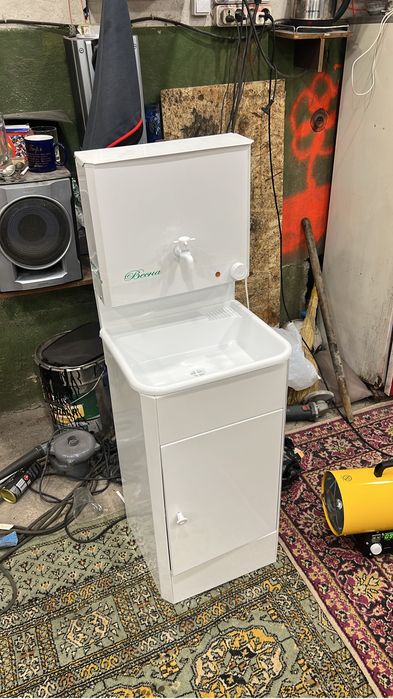 Гараж в обществе автомобилист.