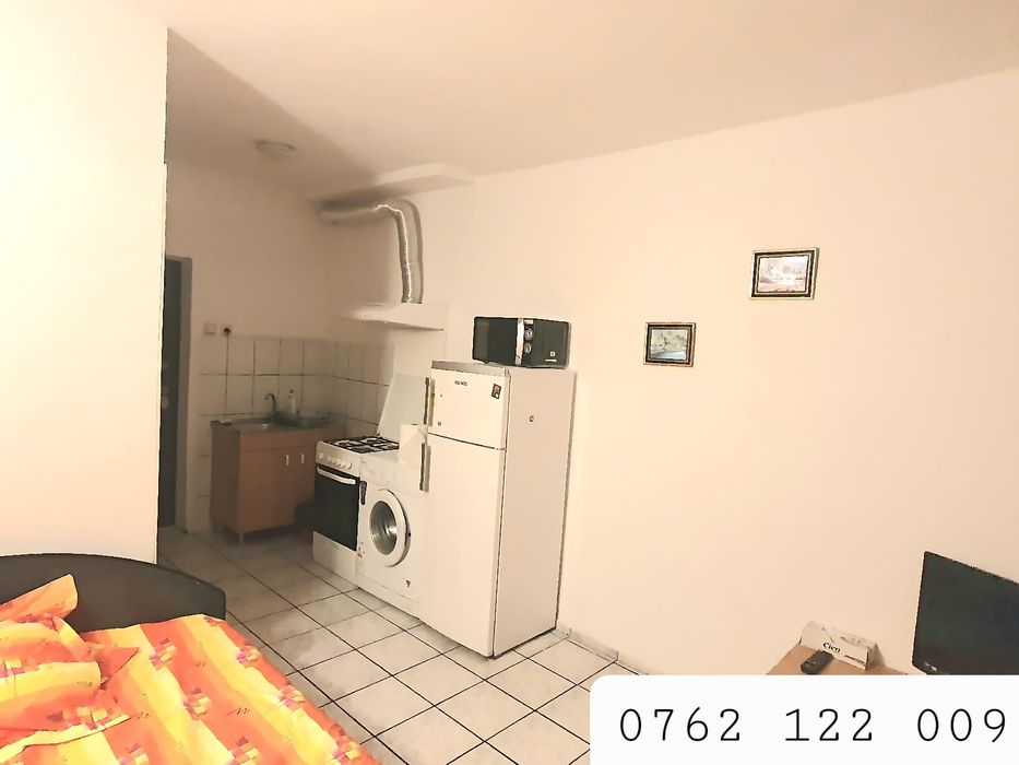 Garsoniera de vanzare