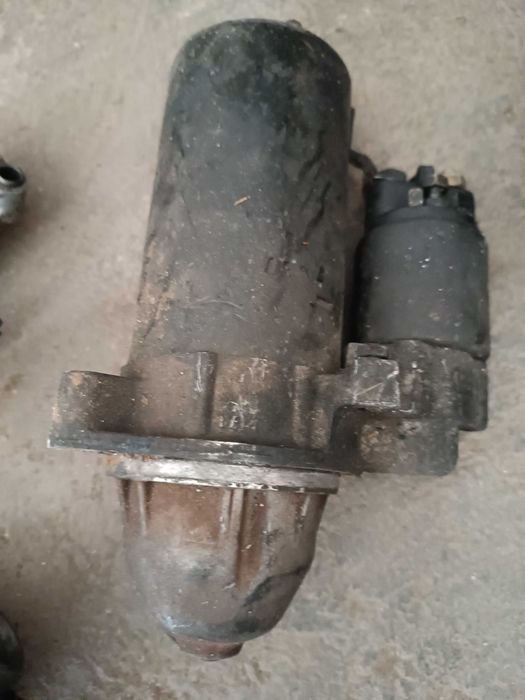 Части за Мерцедес Е290