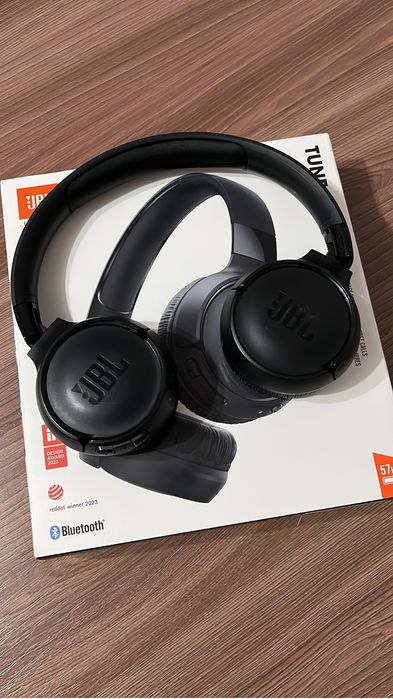 Продаются наушники JBL Tune 520bt