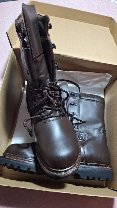 Bocanci armata Marisdal Noi