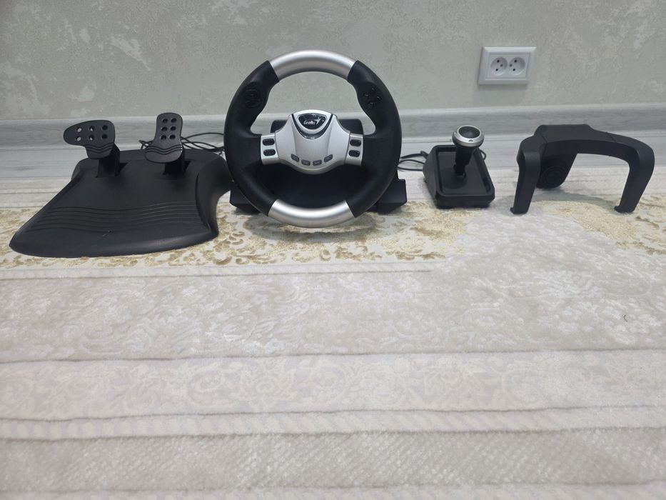 Руль игровой (Genius)