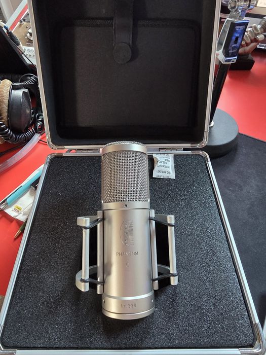 Brauner Phantom C (microfon condenser de studio)