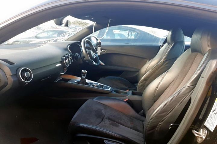 Dezmembrez Audi TT 8S [2014 - 2020] Roadster 2-usi 1.8 TFSI MT (180 h