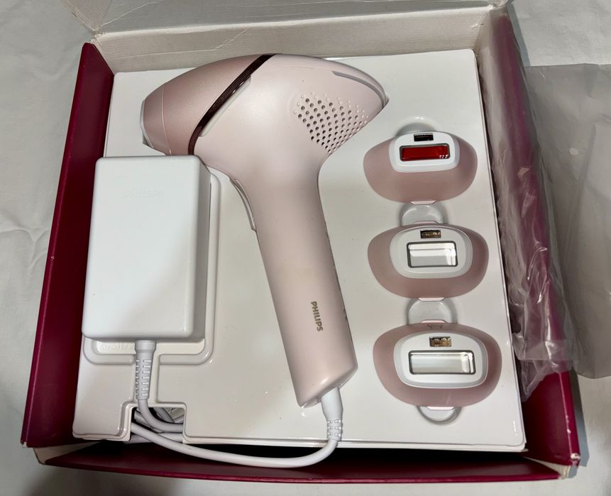 Epilator IPL Philips Lumea Seria 9000 BRI957/00