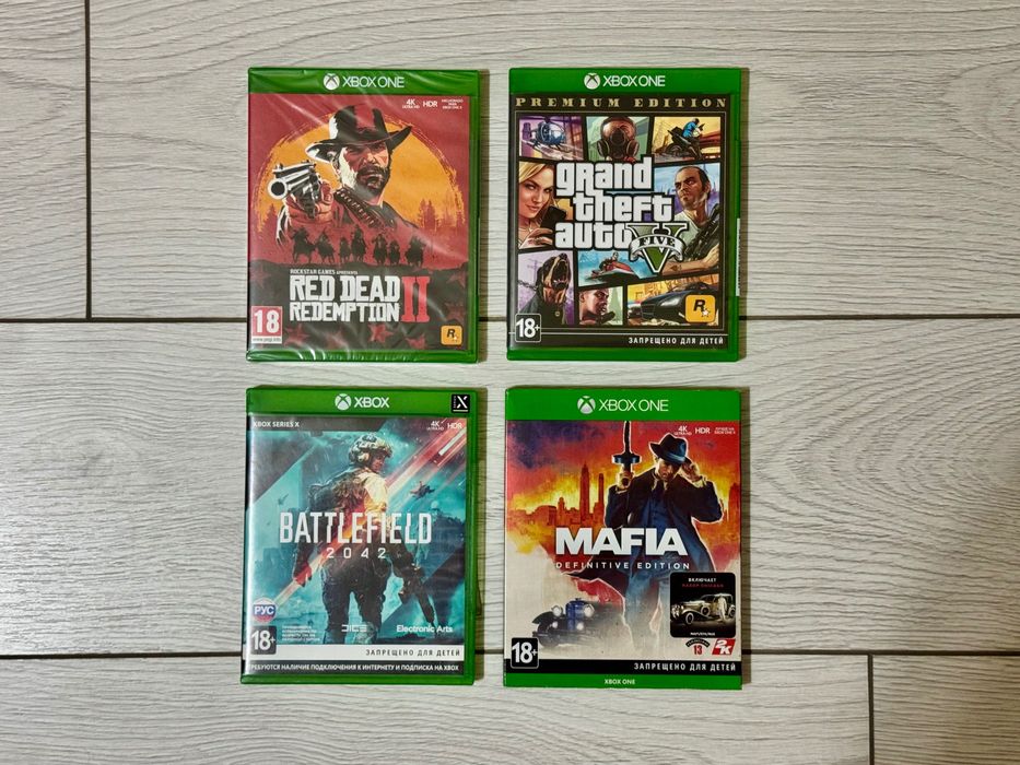 XBOX series X 2ТБ + 4ТБ + 2 геймпада + 4 игры