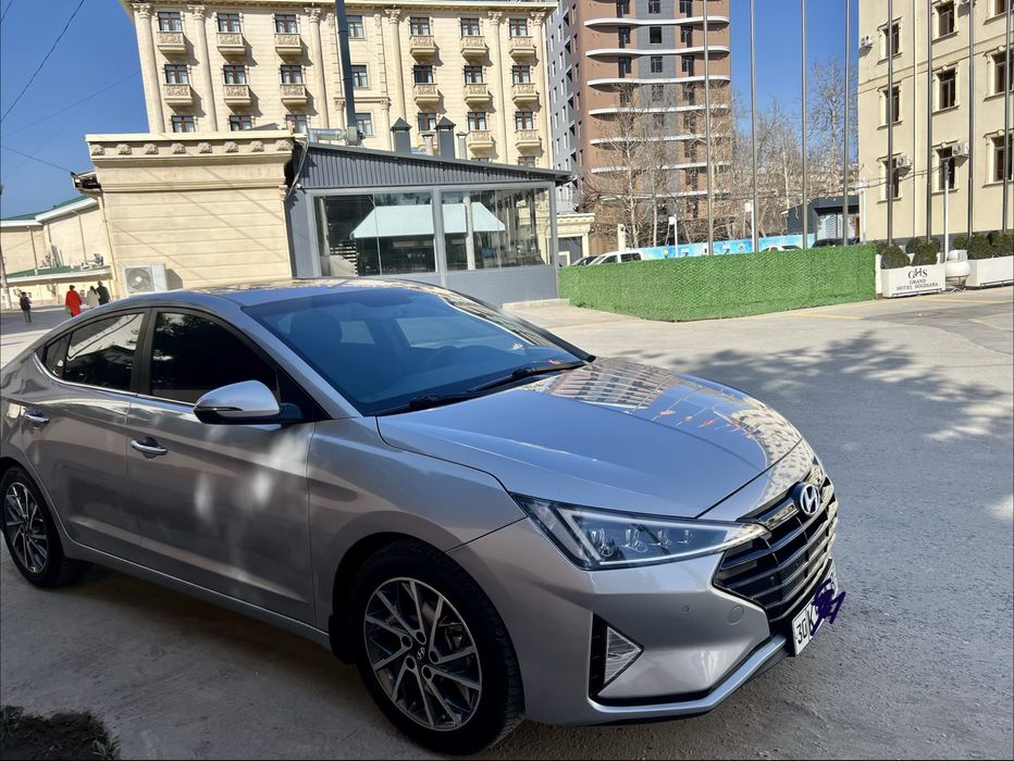 Продаю ухоженную машину Кореец 2020 г фулл