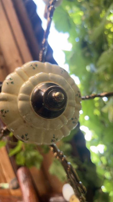 Candelabru vechi ,alama masiva ,functional